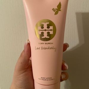 Tory Burch Love Relentlessly Lotion